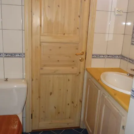 بيت للعطل Ombo Iii